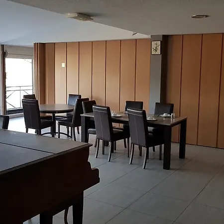 Hotel De 3*